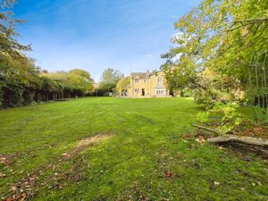 Photo 26- click for photo gallery